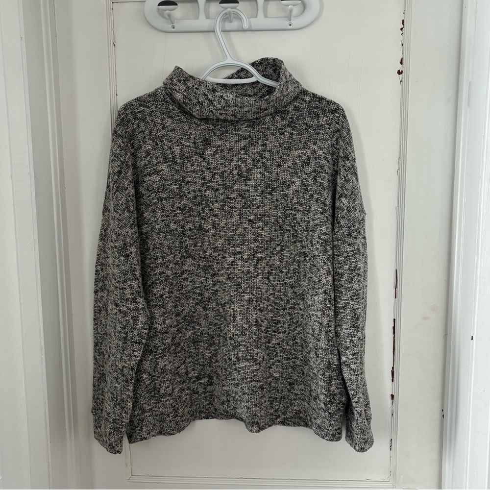 Forever 21+ Plus Size Grey Marled Mock Neck Knit Sweater Size 2X Great Condition